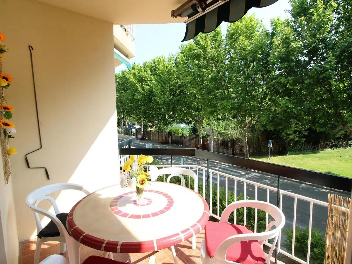 Daire Europa 15 - Apartamento Centrico En Llanca Con Dos Dormitorios. - Es-228-72